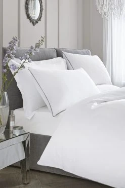 Appletree Plain Dye Duvet Cover And Pillowcase Set