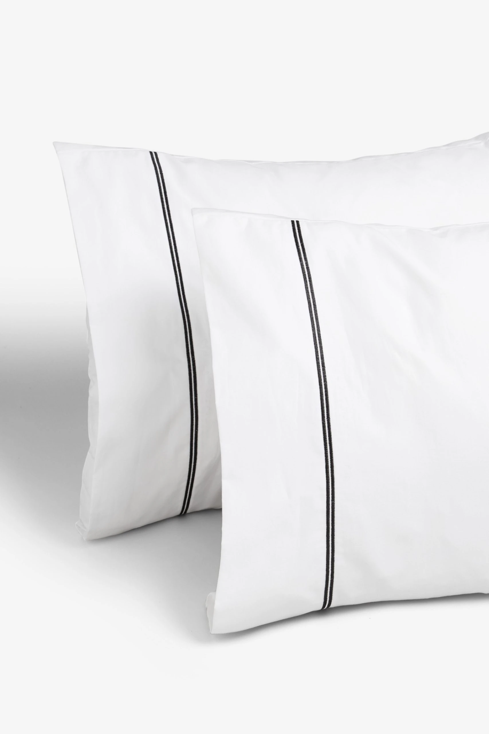 Next Collection Luxe 600 Thread Count 100% Cotton Sateen Duvet Cover And Pillowcase Set 5 Next Collection Luxe 600 Thread Count 100% Cotton Sateen Duvet Cover And Pillowcase Set - Image 3