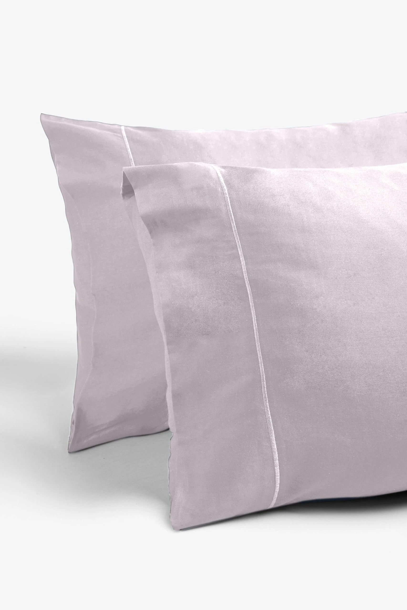 Next Collection Luxe 300 Thread Count 100% Cotton Sateen Duvet Cover And Pillowcase Set 8 Next Collection Luxe 300 Thread Count 100% Cotton Sateen Duvet Cover And Pillowcase Set - Image 6