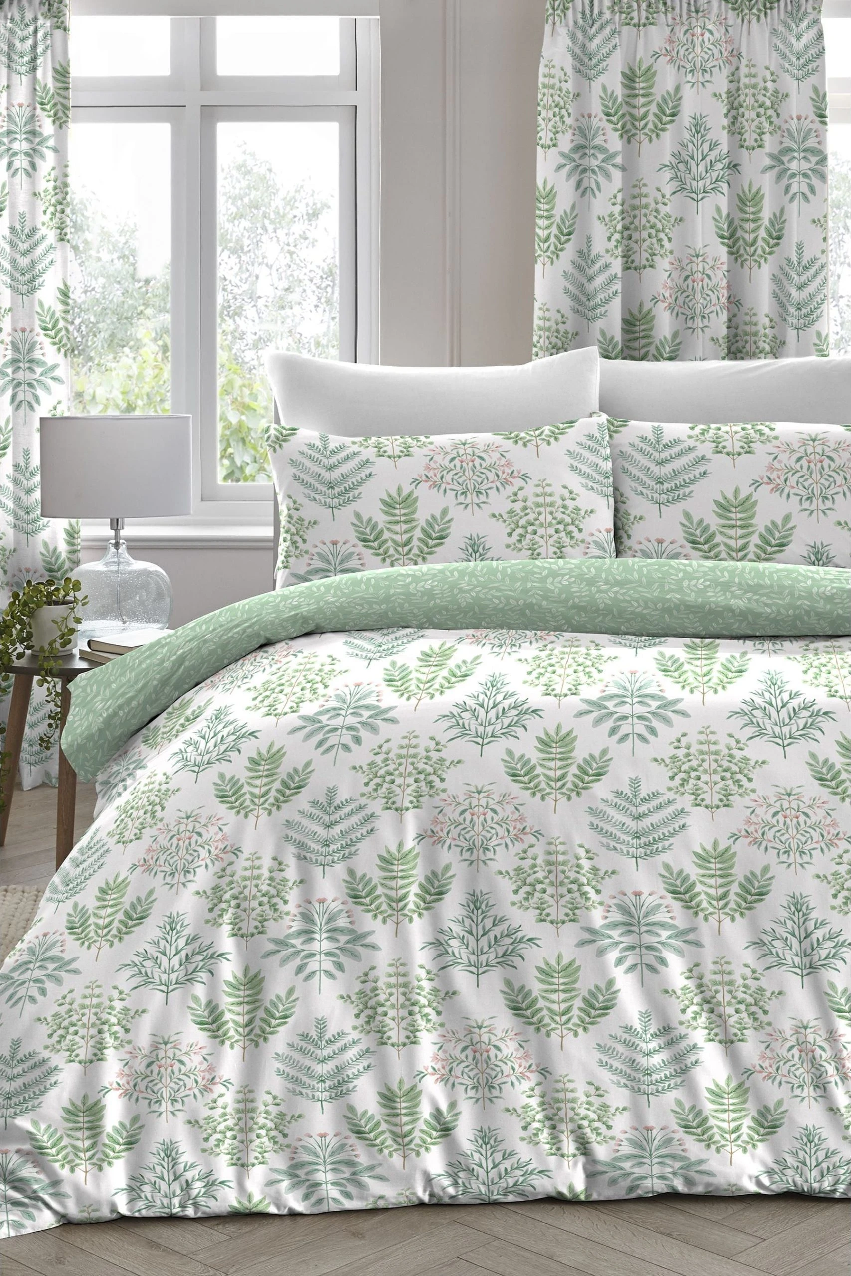 D&D Emily Duvet Cover And Pillowcase Set