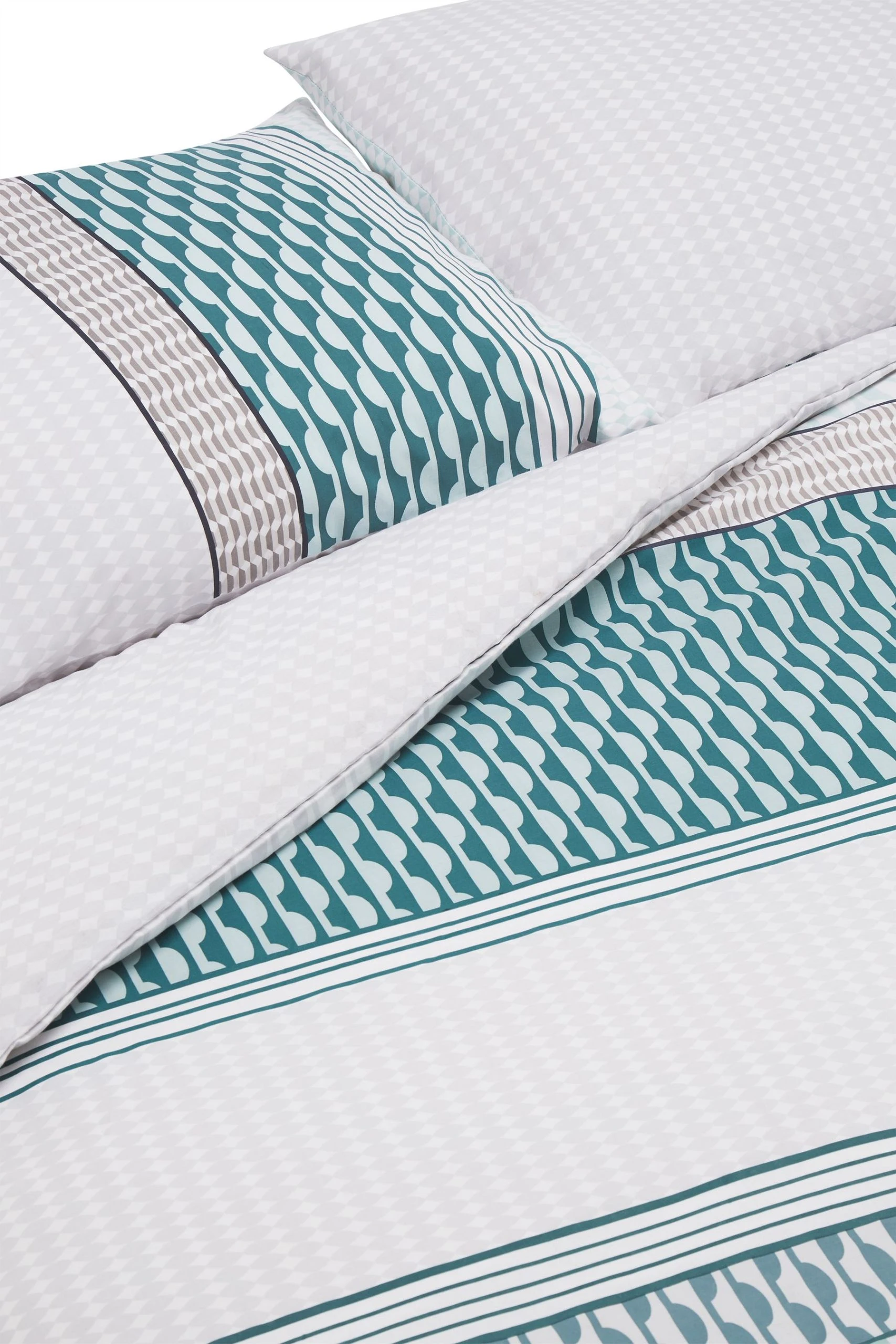 Next 2 Pack Reversible Duvet Cover And Pillowcase Set 6 Next 2 Pack Reversible Duvet Cover And Pillowcase Set - Image 4