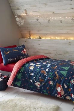 Catherine Lansfield Santa's Christmas Wonderland Duvet Cover And Pillowcase Set