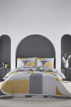 Appletree Kali Duvet Cover And Pillowcase Set