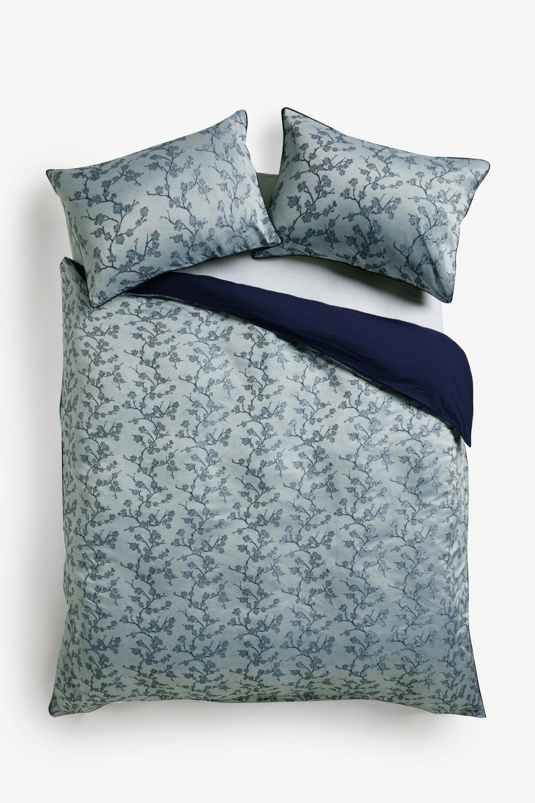 Next Jacquard Duvet Cover And Pillowcase Set - Image 3