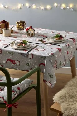 Catherine Lansfield Christmas Gnomes Wipeable Table Cloth