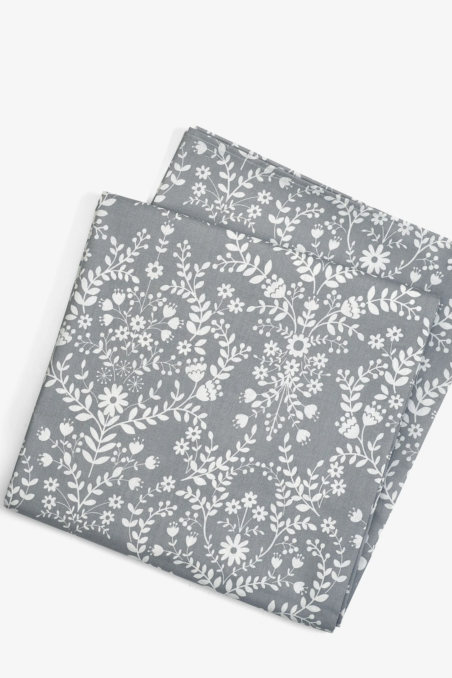 Next Floral Wipe Clean Tablecloth 4 Next Floral Wipe Clean Tablecloth - Image 2