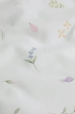Next 100% Cotton Reversible Watercolour Floral & Stripe Bedset And Pillowcase Set 8 Next 100% Cotton Reversible Watercolour Floral & Stripe Bedset And Pillowcase Set -Next shop C43 364s3