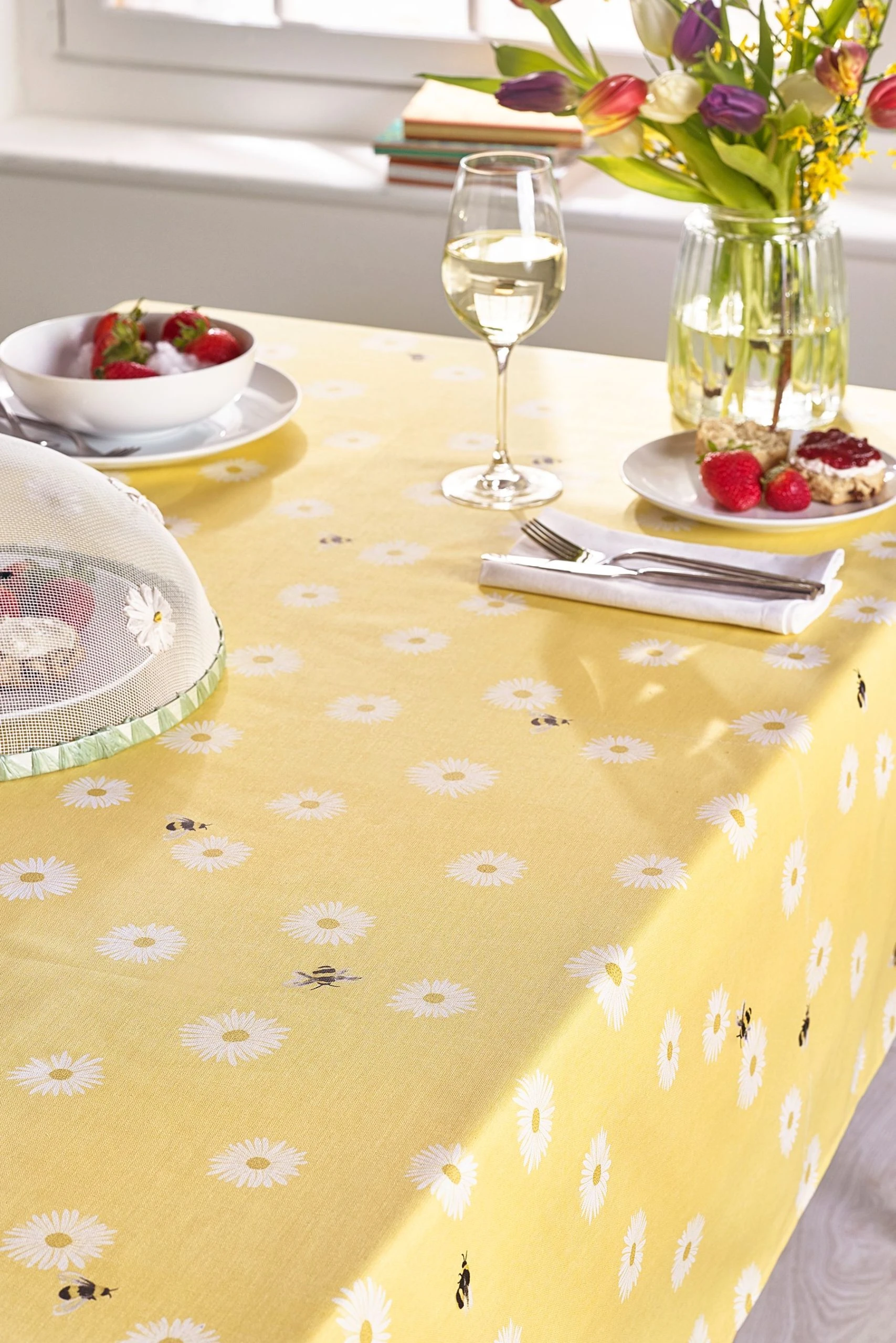 Next Daisy Bee Wipe Clean Tablecloth 3 Next Daisy Bee Wipe Clean Tablecloth