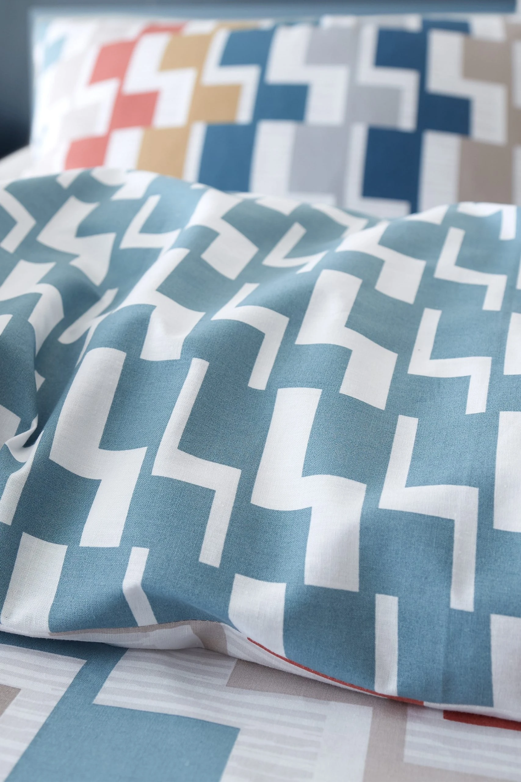 Bianca Dakota Geo Egyptian Duvet Cover And Pillowcase Set - Image 4