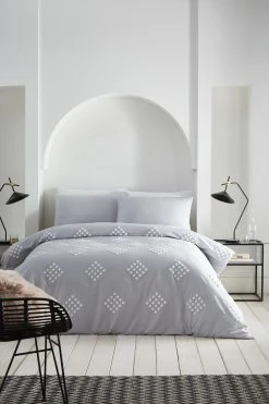 Appletree Diamond Tuft Duvet Cover And Pillowcase Set