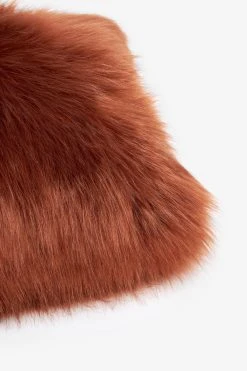 Next Long Faux Fur Cushion -Next shop T64 062s2