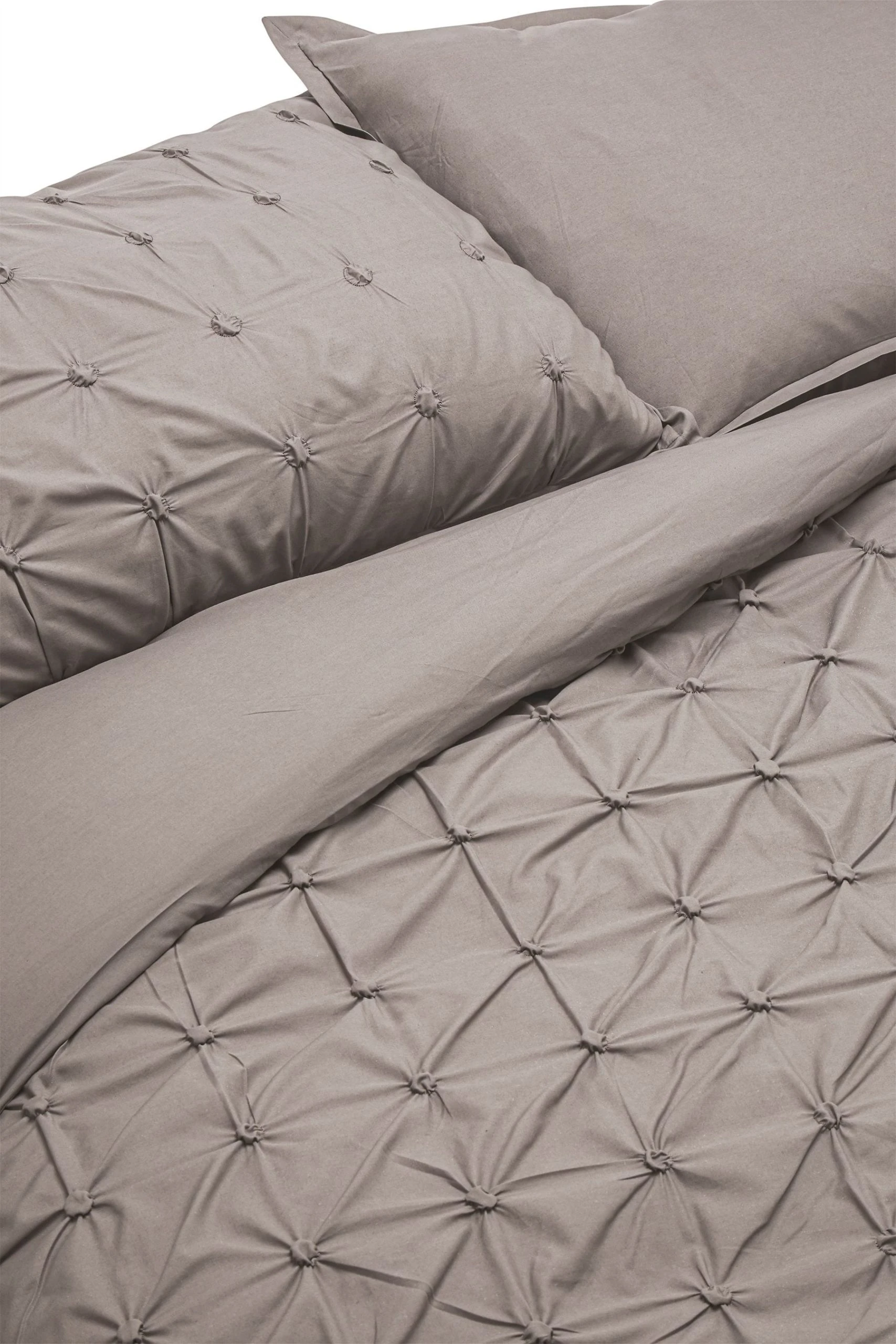 Next Textured Pleats Duvet Cover And Pillowcase Set 5 Next Textured Pleats Duvet Cover And Pillowcase Set - Image 3