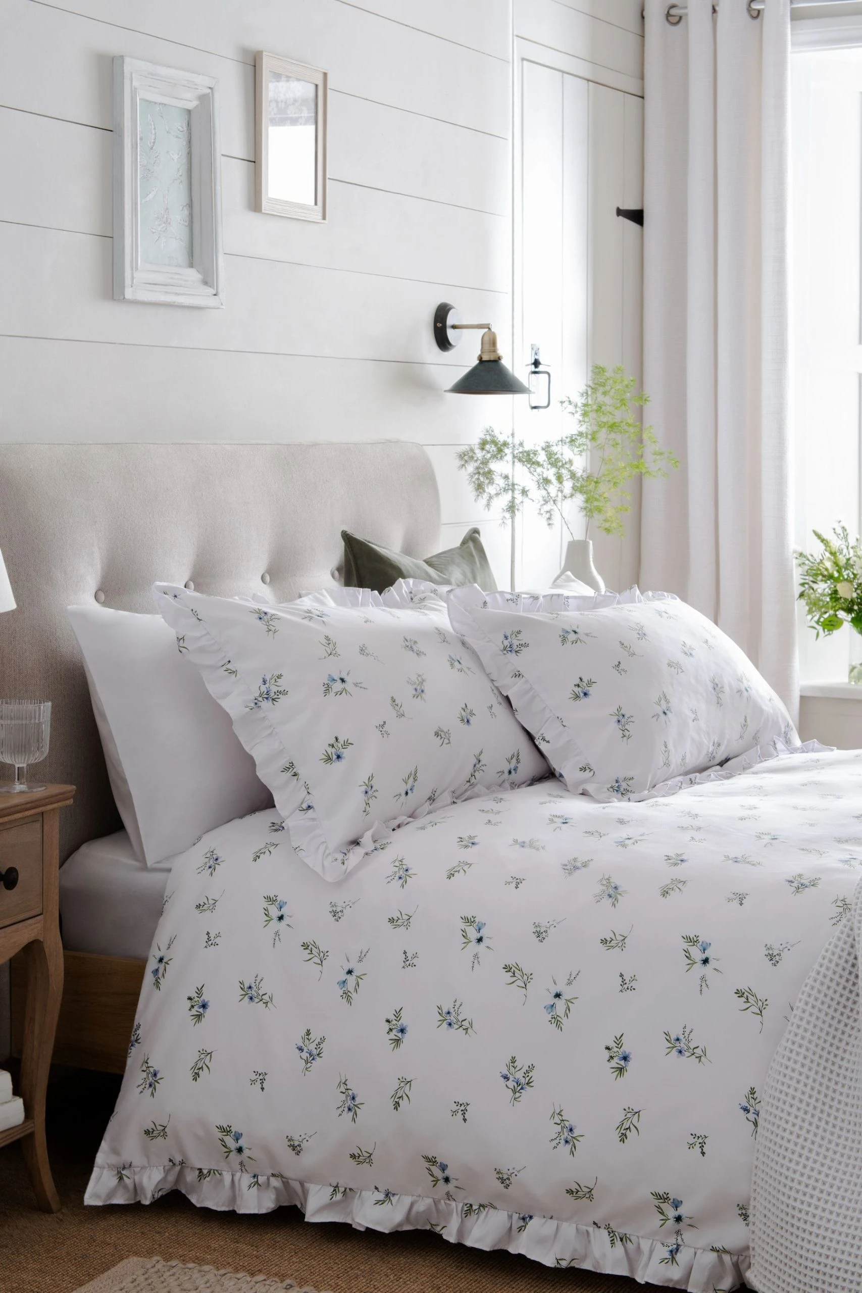 Next Ditsy Floral Frill Edge Duvet Cover And Pillowcase Set