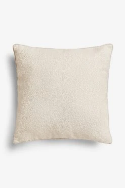Next Chic Bouclé Cushion -Next shop U83 502s5